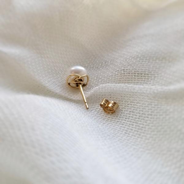 Golden Halo Pearl Studs